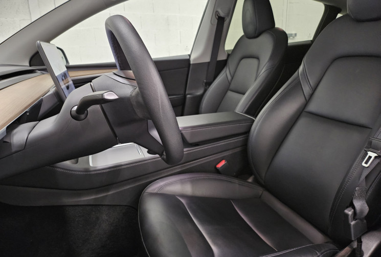 Tesla Model Y performance 534 cv / EAP / attelage d origine / radars av & ar