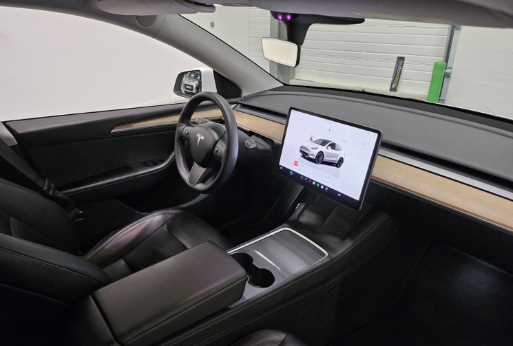 Tesla Model Y performance 534 cv / EAP / attelage d origine / radars av & ar