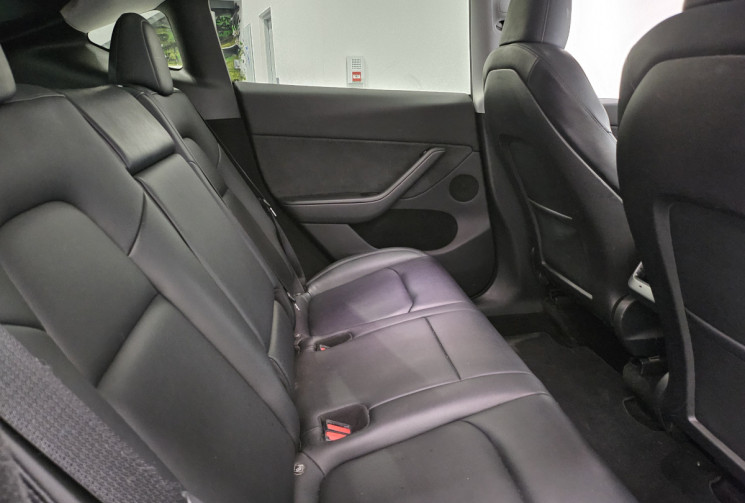 Tesla Model Y performance 534 cv / EAP / attelage d origine / radars av & ar