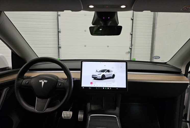 Tesla Model Y performance 534 cv / EAP / attelage d origine / radars av & ar