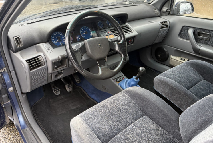 Renault Clio 2.0 150 Williams phase 1 numéroté 0851