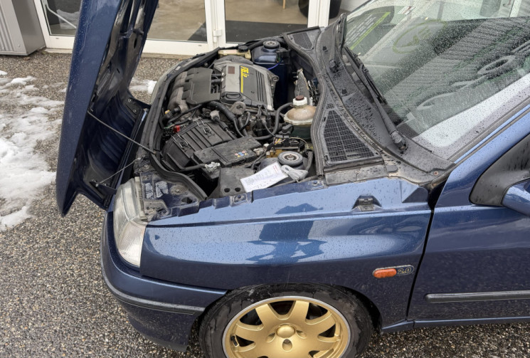 Renault Clio 2.0 150 Williams phase 1 numéroté 0851