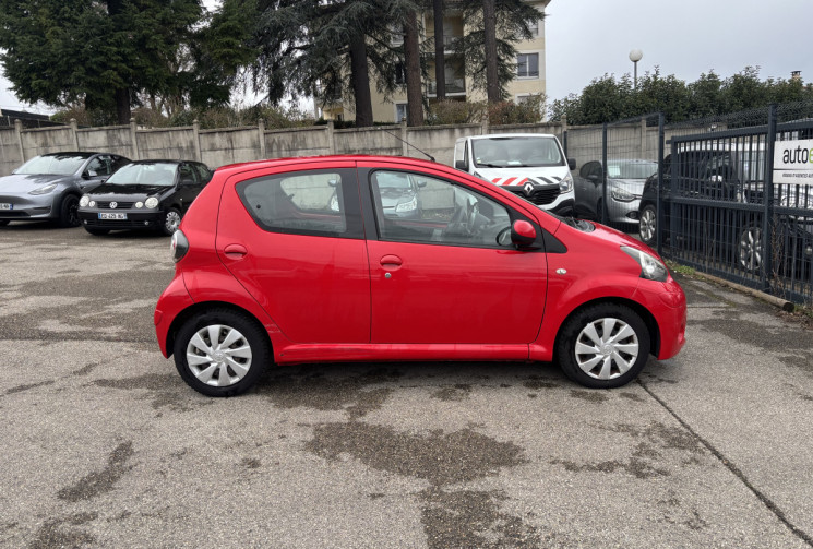 Toyota Aygo 1.0 / 68 CH / ACTIVE 