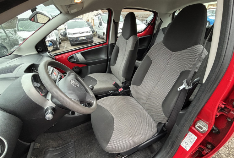 Toyota Aygo 1.0 / 68 CH / ACTIVE 