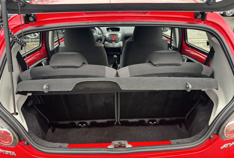 Toyota Aygo 1.0 / 68 CH / ACTIVE / CLIM