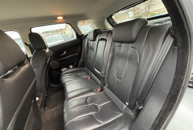 Land-Rover Range Rover Evoque 4X4 / 2.2 / TD4 / 150 CH / DYNAMIC 