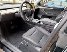 Tesla Model Y Long Range 347 cv