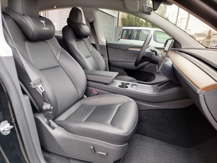 Tesla Model Y Long Range 347 cv