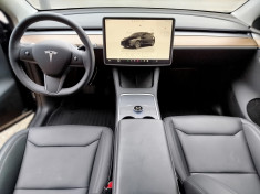 Tesla Model Y Long Range 347 cv
