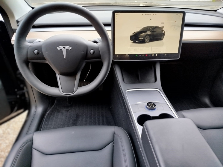 Tesla Model Y Long Range 347 cv
