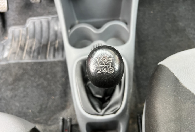 Peugeot 107 5 Portes 1.0 i 12V 68 cv