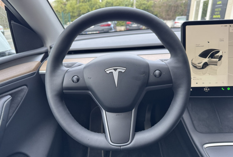 Tesla Model Y Standard RWD 300 ch / 1ere main / TVA apparente / Garantie constructeur 09/2028