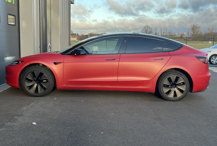 Tesla Model 3 Highland Standard 283 cv 1ére Main - 4 pneus neufs