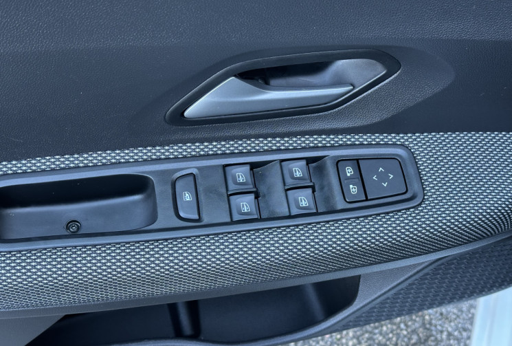 Dacia Sandero 1.0 TCE 90 EXPRESSION PACK CONFORT * ENTRETIEN DACIA * ATTELAGE * GARANTIE 23/04/2027