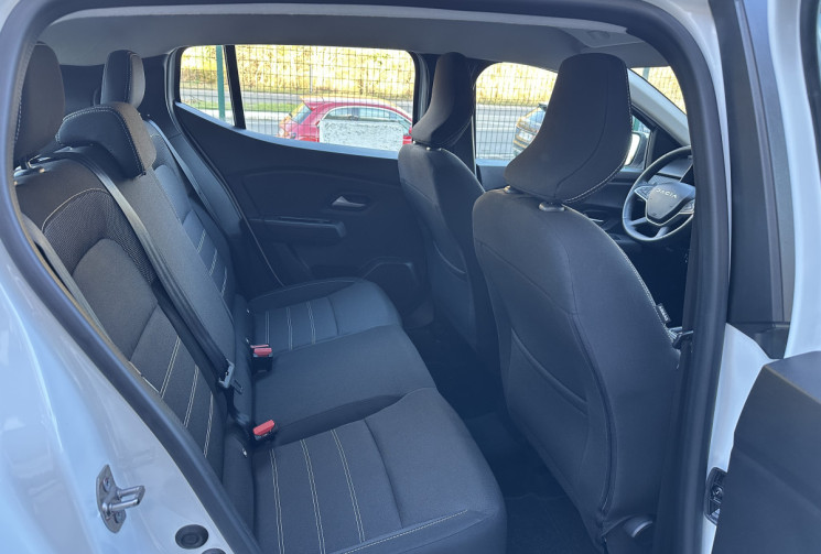 Dacia Sandero 1.0 TCE 90 EXPRESSION PACK CONFORT * ENTRETIEN DACIA * ATTELAGE * GARANTIE 23/04/2027