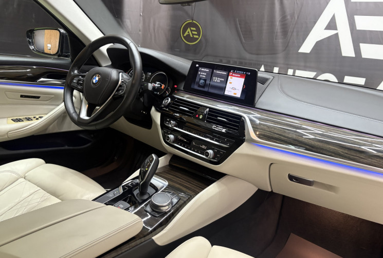 BMW Série 5 530 D 265 G30  BVA8 Luxury Line / siège chauffants / Garantie 6 Mois