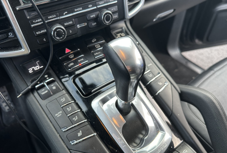 Porsche Cayenne 3.0 TDi  V6 262 AWD  Tiptronic S 262 