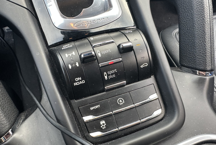 Porsche Cayenne 3.0 TDi  V6 262 AWD  Tiptronic S 262 