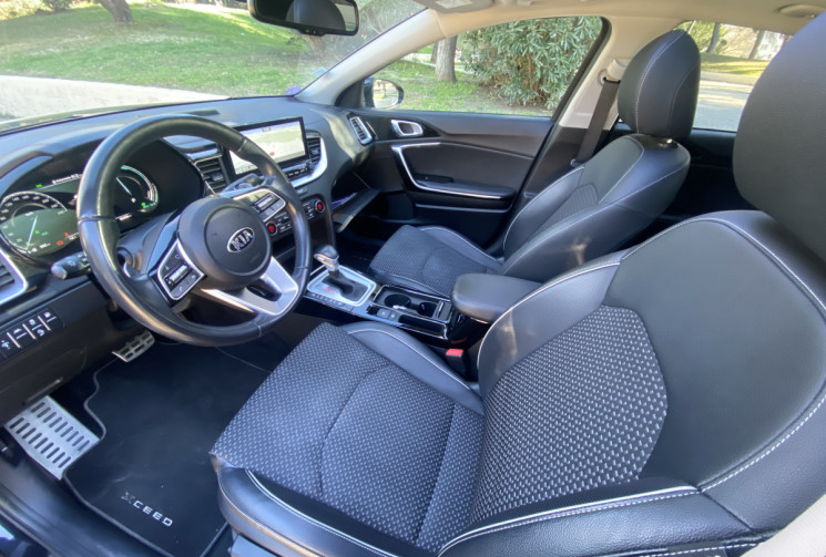 Kia XCeed 1.6 GDi 105ch + Plug-In XCeed 1.6 GDi 141 CH Plug in Hybrid DESIGN TOIT OUVRANT - SUIVI 