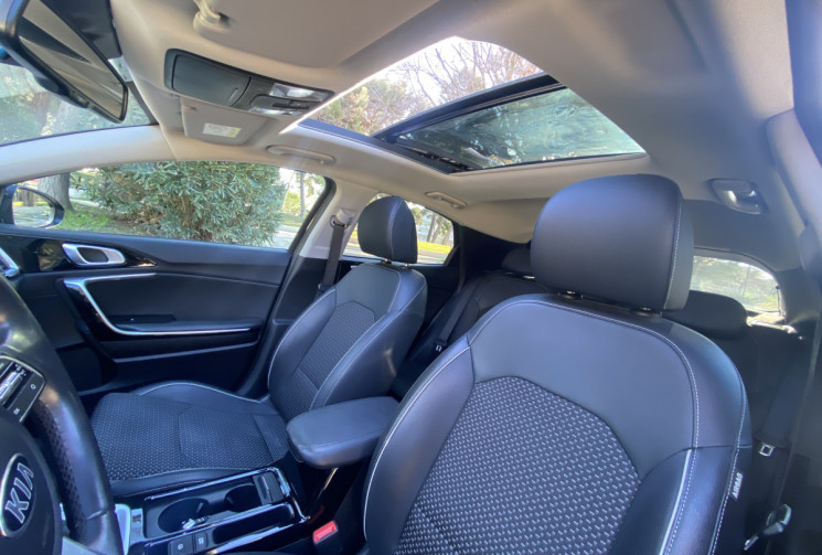 Kia XCeed 1.6 GDi 105ch + Plug-In XCeed 1.6 GDi 141 CH Plug in Hybrid DESIGN TOIT OUVRANT - SUIVI 