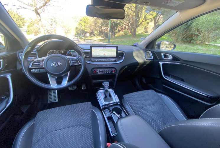 Kia XCeed 1.6 GDi 105ch + Plug-In XCeed 1.6 GDi 141 CH Plug in Hybrid DESIGN TOIT OUVRANT - SUIVI 