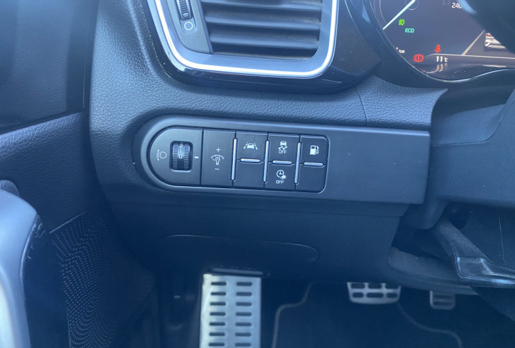 Kia XCeed 1.6 GDi 105ch + Plug-In XCeed 1.6 GDi 141 CH Plug in Hybrid DESIGN TOIT OUVRANT - SUIVI 