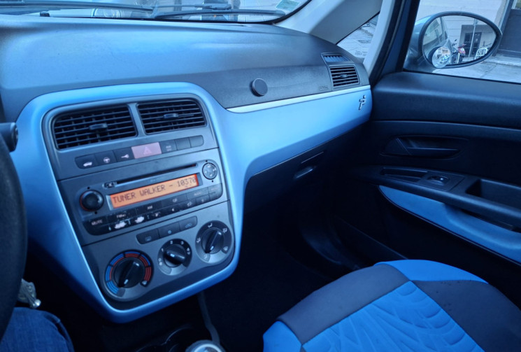 FIAT GRANDE PUNTO 1.4 mpi 95 ch 3 portes