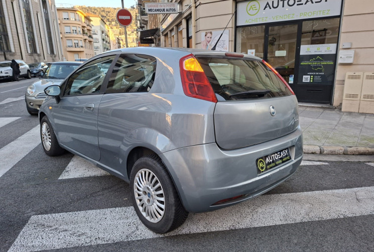 FIAT GRANDE PUNTO 1.4 mpi 95 ch 3 portes