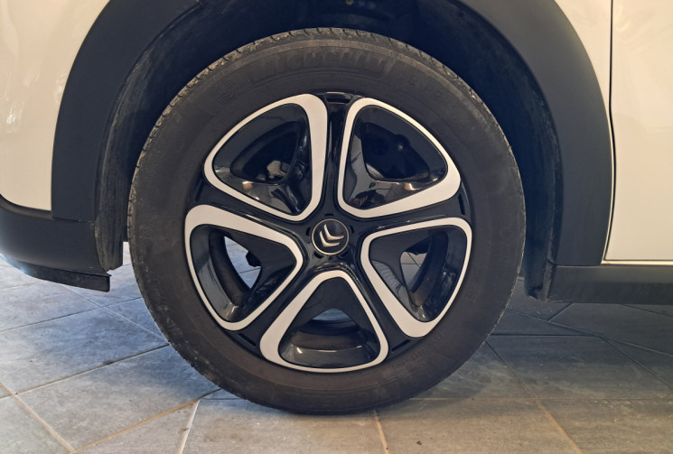 Citroën C3 1.2 PureTech 110 S&S Shine EAT6 - 1ERE  MAIN - TBE - REVISEE - GARANTIE