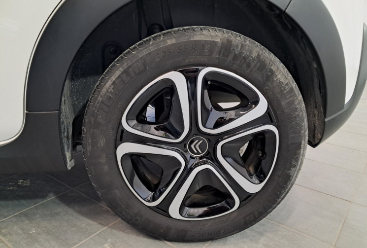 Citroën C3 1.2 PureTech 110 S&S Shine EAT6 - 1ERE  MAIN - TBE - REVISEE - GARANTIE