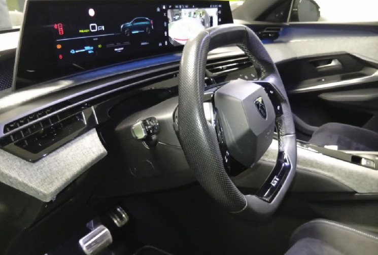 Peugeot 3008 210 CV GT + TOIT OUVRANT + PACK 360 DRIVE ASSYST+POMPE CHALEUR