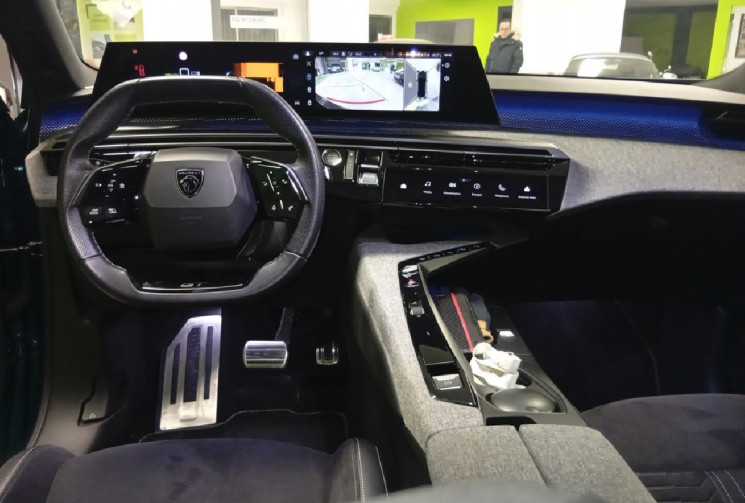 Peugeot 3008 210 CV GT + TOIT OUVRANT + PACK 360 DRIVE ASSYST+POMPE CHALEUR