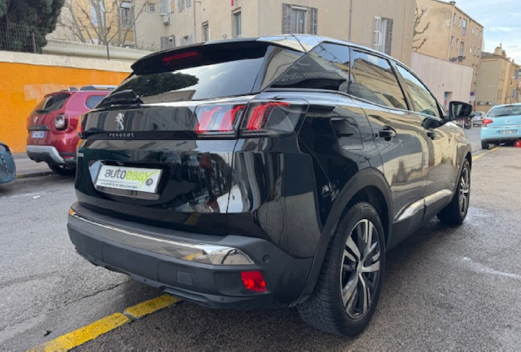 Peugeot 3008 allure 1.2 130 cv / CARPLAY / SIEGES CHAUFFANT / CAMERA / LED / 