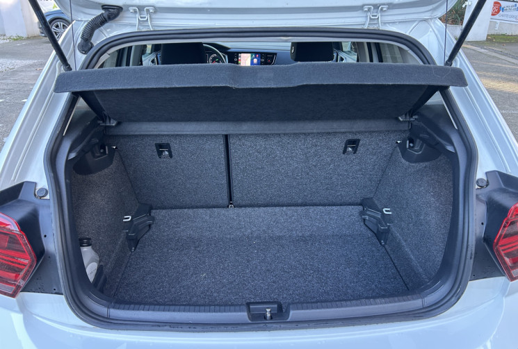 Volkswagen Polo VI 1.0 TSI DSG7 95 United Carplay / Android auto / Bluetooth