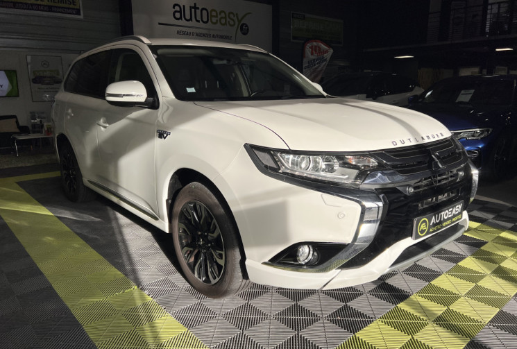 Mitsubishi OUTLANDER 200CH PLUG-IN HYBRID EV 4X4 INSTYLE 