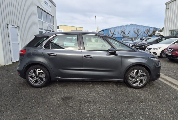 Citroën C4 PICASSO II 2.0 BlueHDi 150CV * DISTRIBUTION OK * 4 Pneu Neuf * CARNET COMPLET