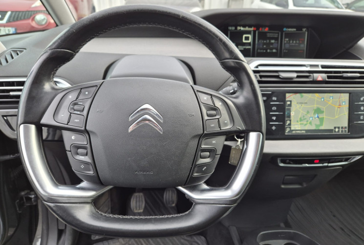 Citroën C4 PICASSO II 2.0 BlueHDi 150CV * DISTRIBUTION OK * 4 Pneu Neuf * CARNET COMPLET
