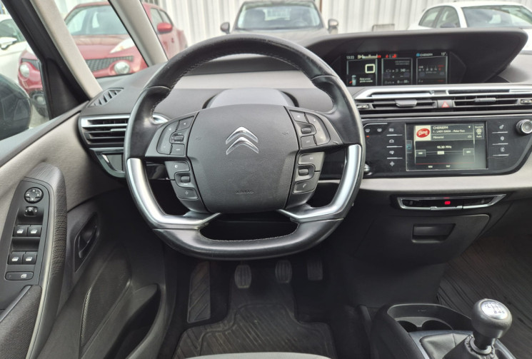 Citroën C4 PICASSO II 2.0 BlueHDi 150CV * DISTRIBUTION OK * 4 Pneu Neuf * CARNET COMPLET