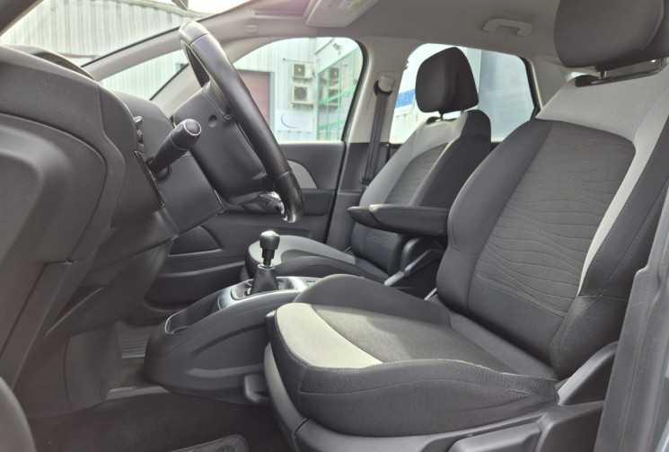 Citroën C4 PICASSO II 2.0 BlueHDi 150CV * DISTRIBUTION OK * 4 Pneu Neuf * CARNET COMPLET