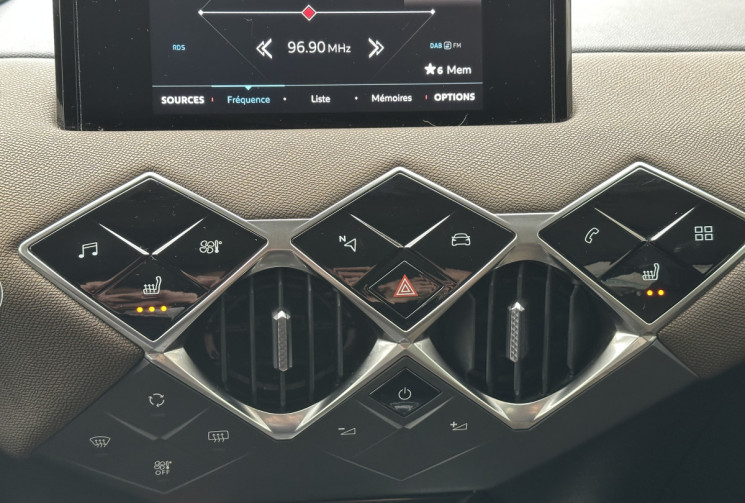 DS DS 3 Crossback E-tense 136 ch SO CHIC / 1ere main / Camera / Carplay / Siege chauffant / Garantie