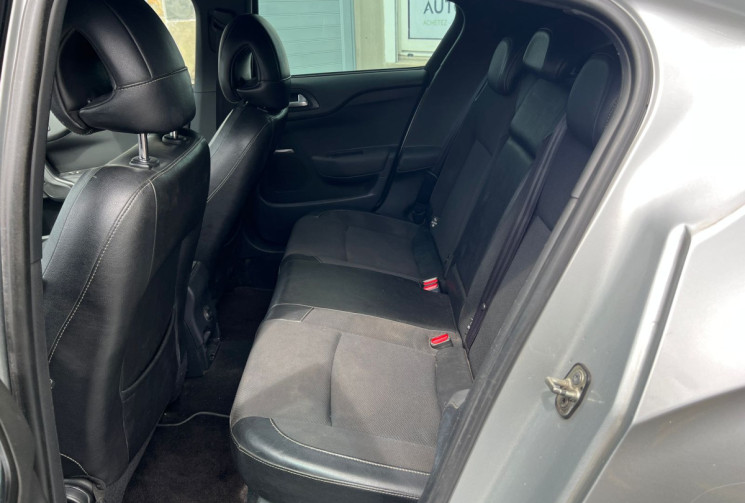 Citroën DS4  1.6 e-HDi FAP BMP6 S&S 114 cv SO CHIC