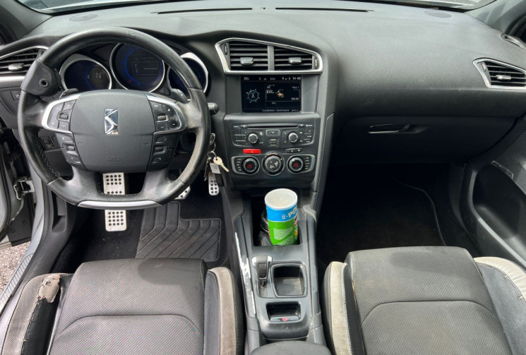 Citroën DS4  1.6 e-HDi FAP BMP6 S&S 114 cv SO CHIC