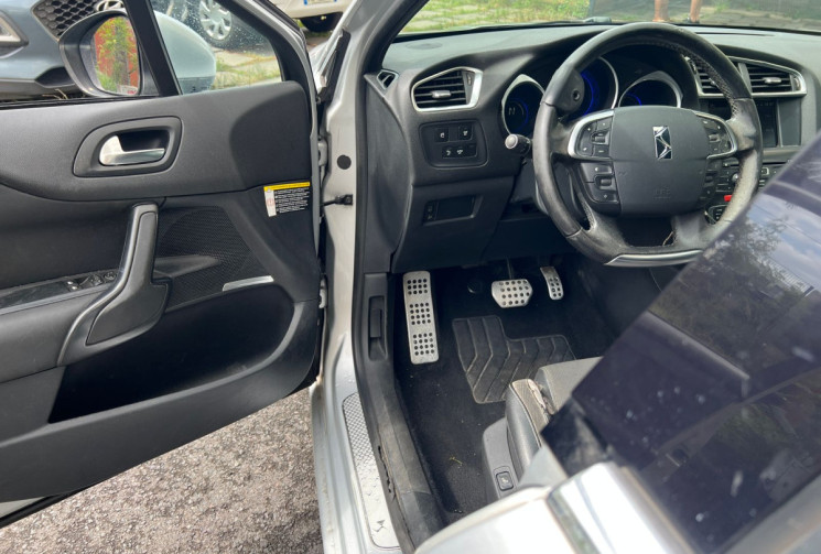 Citroën DS4  1.6 e-HDi FAP BMP6 S&S 114 cv SO CHIC