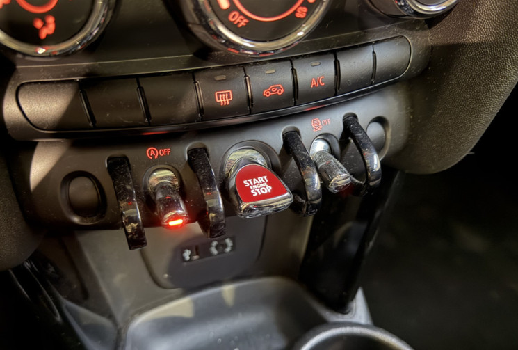 Mini Mini HATCH 1,2 102 F56 marylebone + TOIT OUVRANT