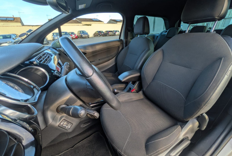 Citroën DS3  1.6 VTI AIRDREAM 120 SO CHIC / MOTEUR A CHAINE / GARANTIE 12 MOIS 