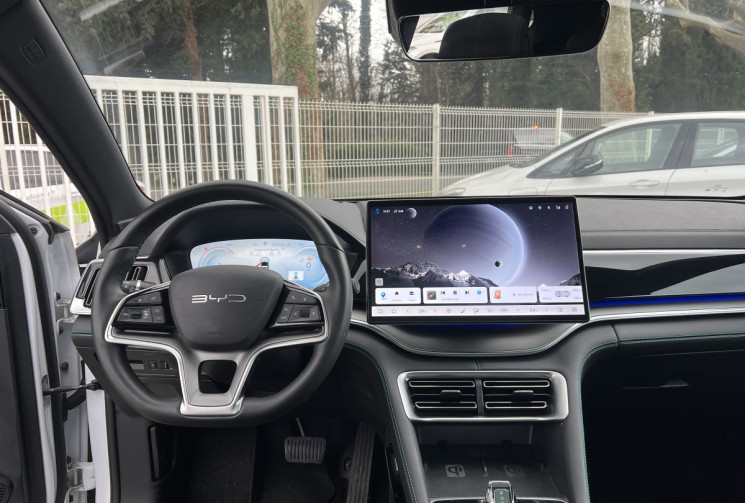 BYD Seal U Design DM-i DESIGN AWD 323 / 1ère Main / Garantie Constructeur BYD