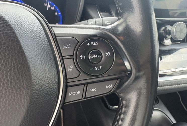 Toyota COROLLA TOURING SPT 122 cv DYNAMIC 1.8 VVT-i HSD CVT * Caméra * Carplay * Virtual Cockpit 