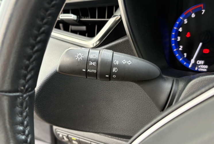 Toyota COROLLA TOURING SPT 122 cv DYNAMIC 1.8 VVT-i HSD CVT * Caméra * Carplay * Virtual Cockpit 