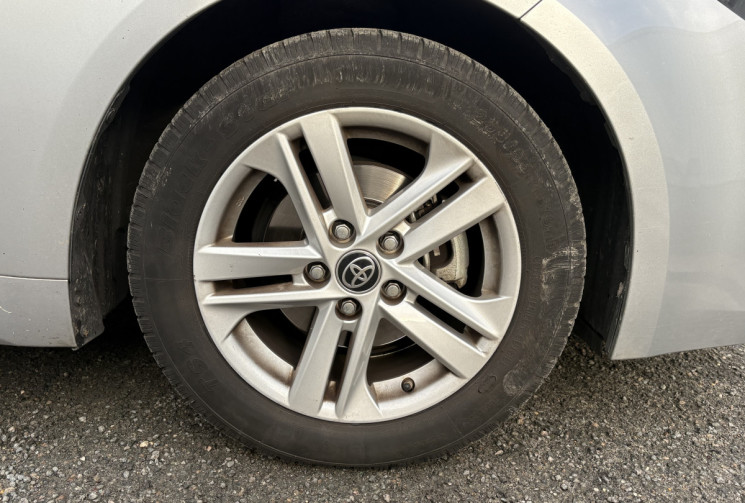 Toyota COROLLA TOURING SPT 122 cv DYNAMIC 1.8 VVT-i HSD CVT * Caméra * Carplay * Virtual Cockpit 