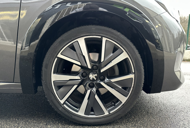 Peugeot 208 GT Line 1.5 Hdi 100 ch / Carplay / Camera / Lumière ambiance / Entretien à jour
